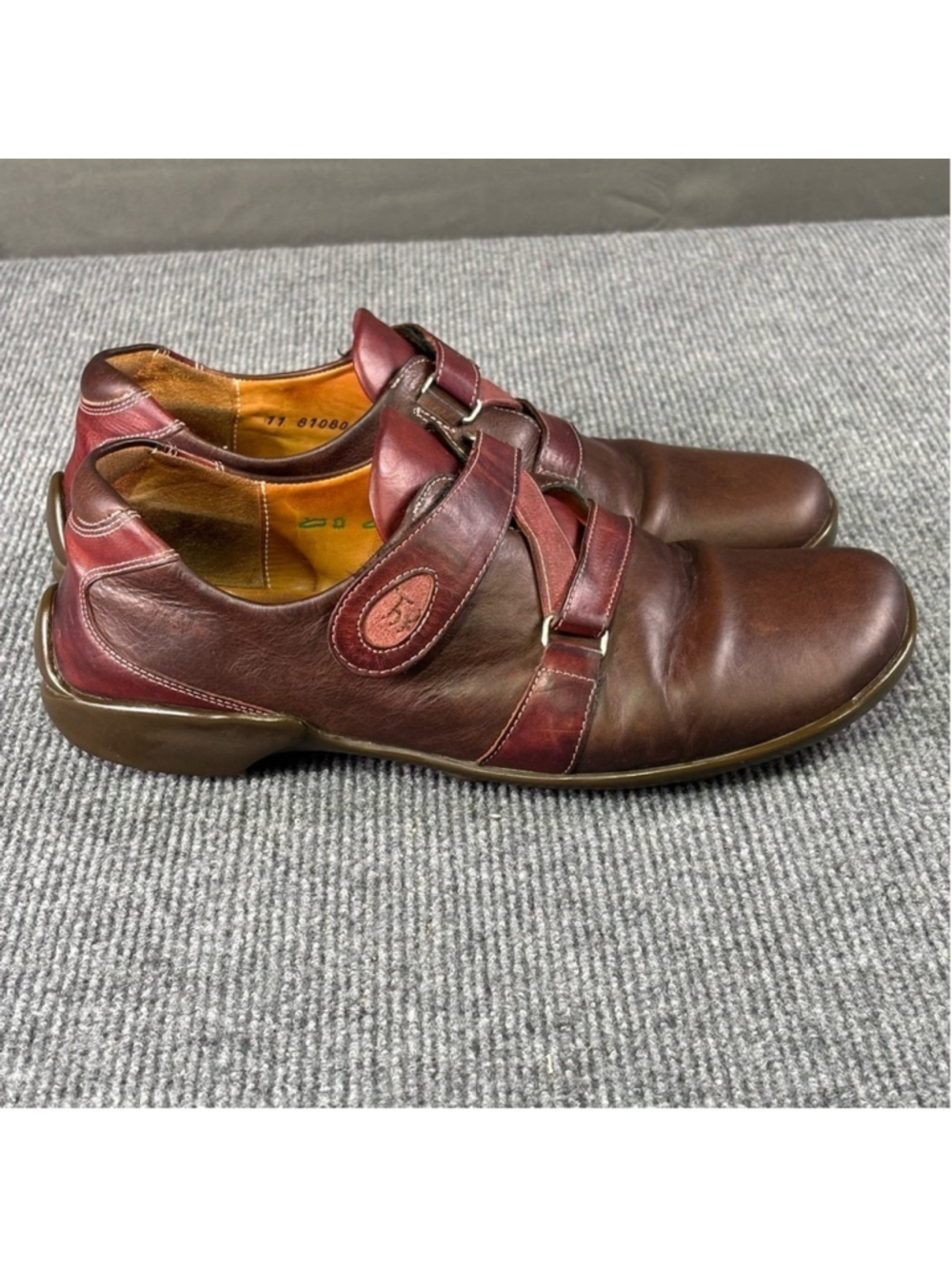 Leather Shoes Women’s 9.5 Think! Boho Flats Hook Loop Closure Round Toe Oxblood